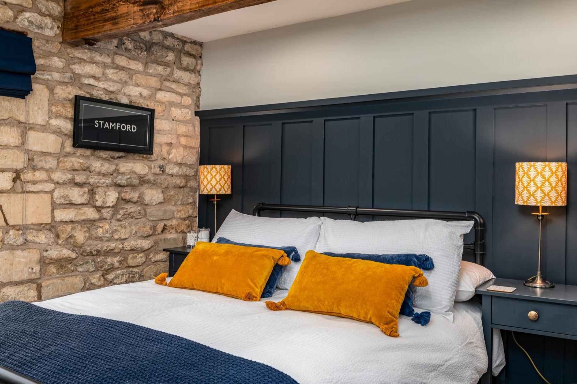 Stylish Central 6 Bedroom Converted Granary Stamford Exterior foto